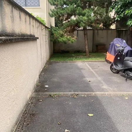 Joli Avec Grande Terrasse Et Parking Apartment *