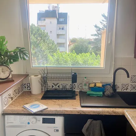 Apartment Joli Avec Grande Terrasse Et Parking