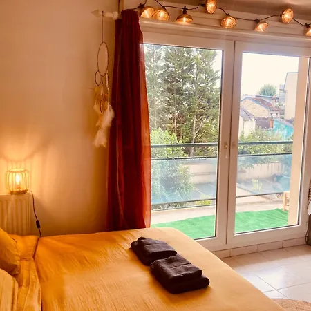 Joli Avec Grande Terrasse Et Parking Apartment *